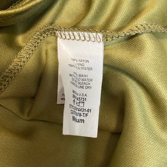 Green Romper Long Flare Sleeve Crinkle Texture Wrap Style - Picture 9 of 10